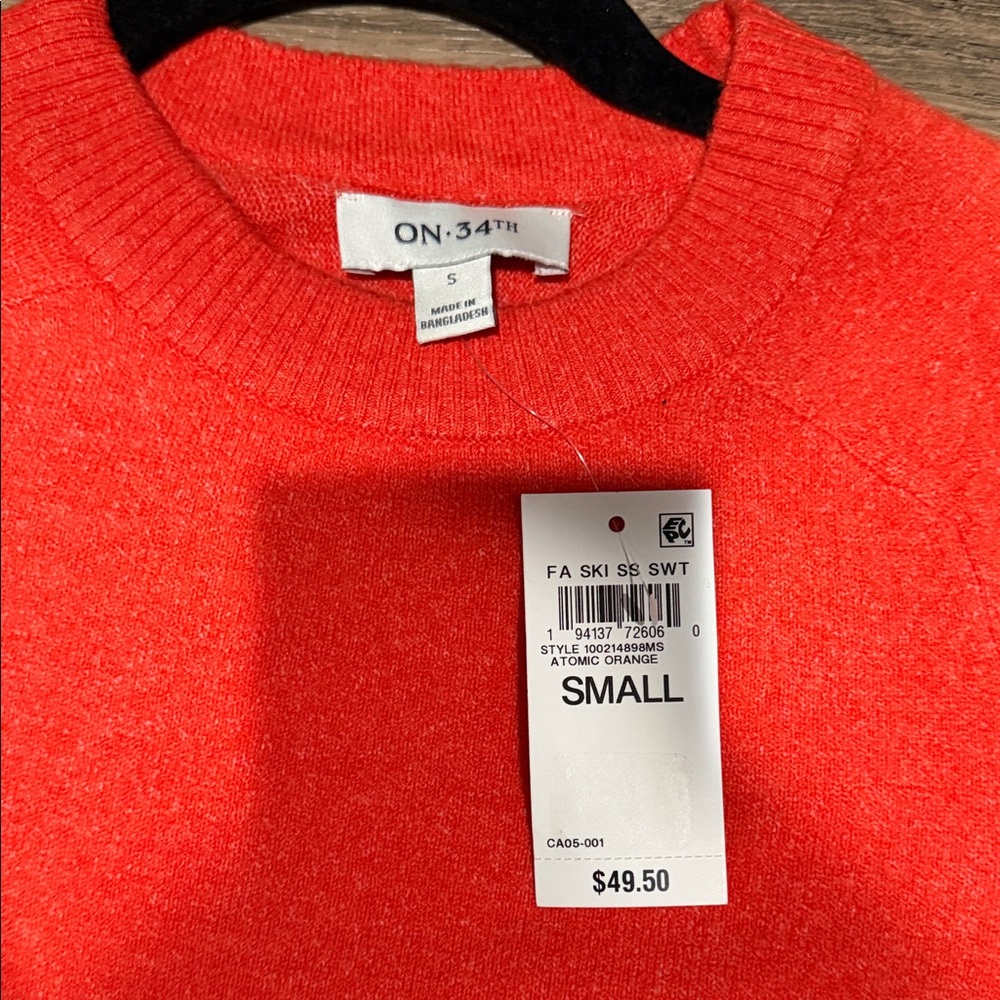 NWT On 34th Bright Coral Orange Short Sleeve Sweater - Picture 2 of 6